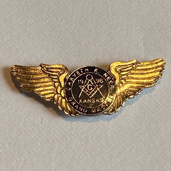 Free mason master Caveth K Neer  1996 Kansas - Picture 1 of 7
